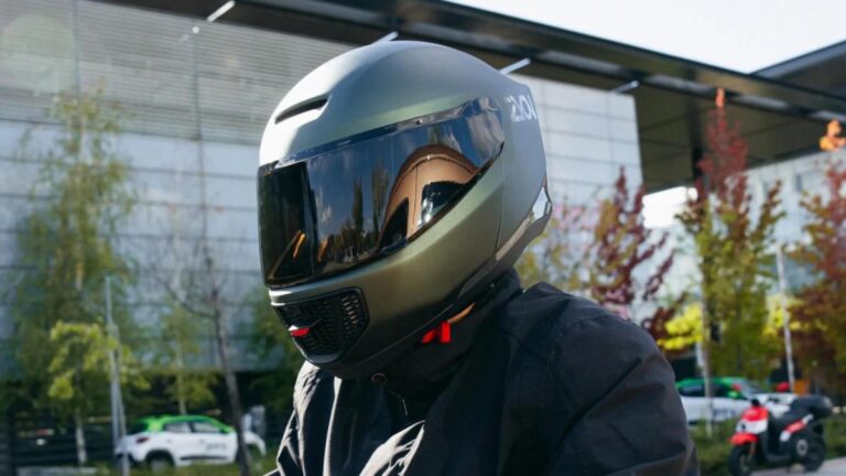 kask-degil-teknoloji-harikasi-solunan-havanin-kalitesini-bile-arttiriyor-k9pWZv7G.jpg