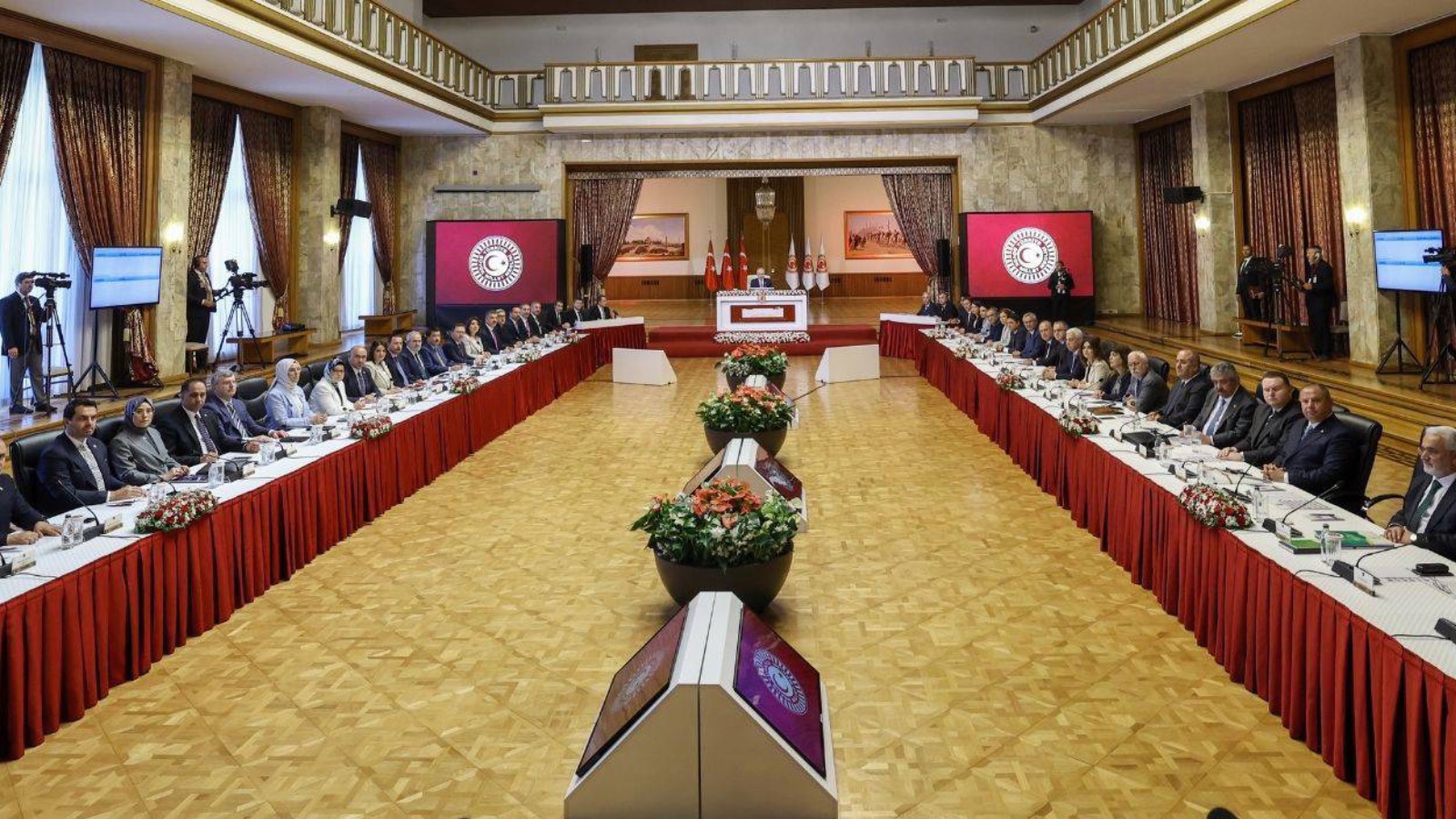 tbmm-baskani-kurtulmus-duyurdu-bir-sonraki-komisyon-toplantisinda-sehit-yakinlari-ve-gaziler-dinlenecek-XbZUdCu3.jpg