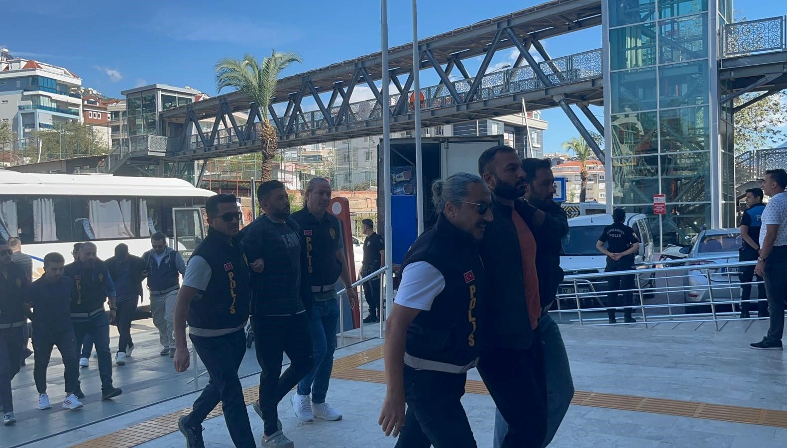 cesedi sarp kayaliklarda bulunmustu iki kisi tutuklandi kDmrhGQ7.jpg