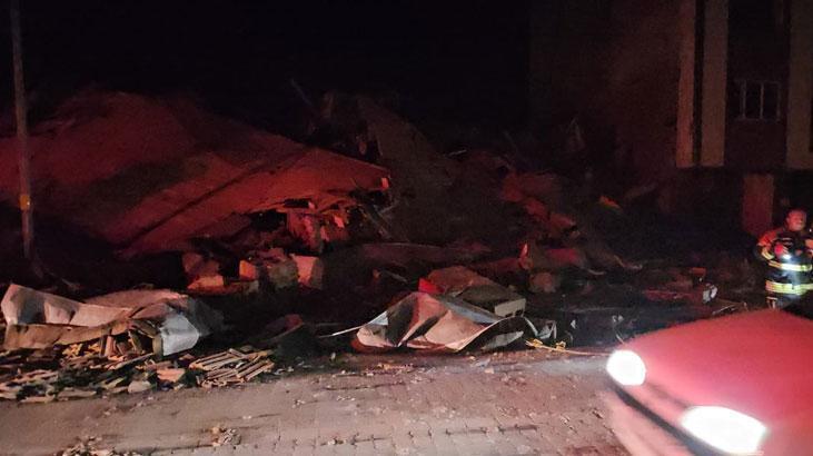 son dakika balikesirde deprem birkac noktada yikim var ZZsbymxj.jpg