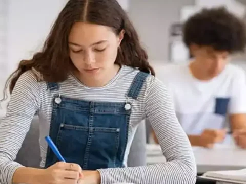 AK Parti’den Öğrenci Affı Müjdesi! Kimler Yararlanabilecek?