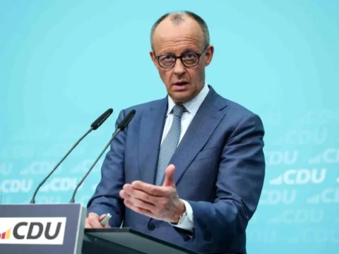 Merkel’den Trump’a İran İletişimi