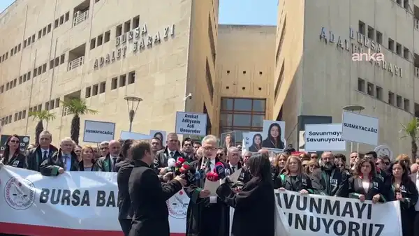 bursada-avukat-kocaefenin-oldurulmesi-protesto-edildi-erinc-sagkan-bir-meslektasimizi-daha-topraga-gommek-istemiyoruz-QxWiJrCZ