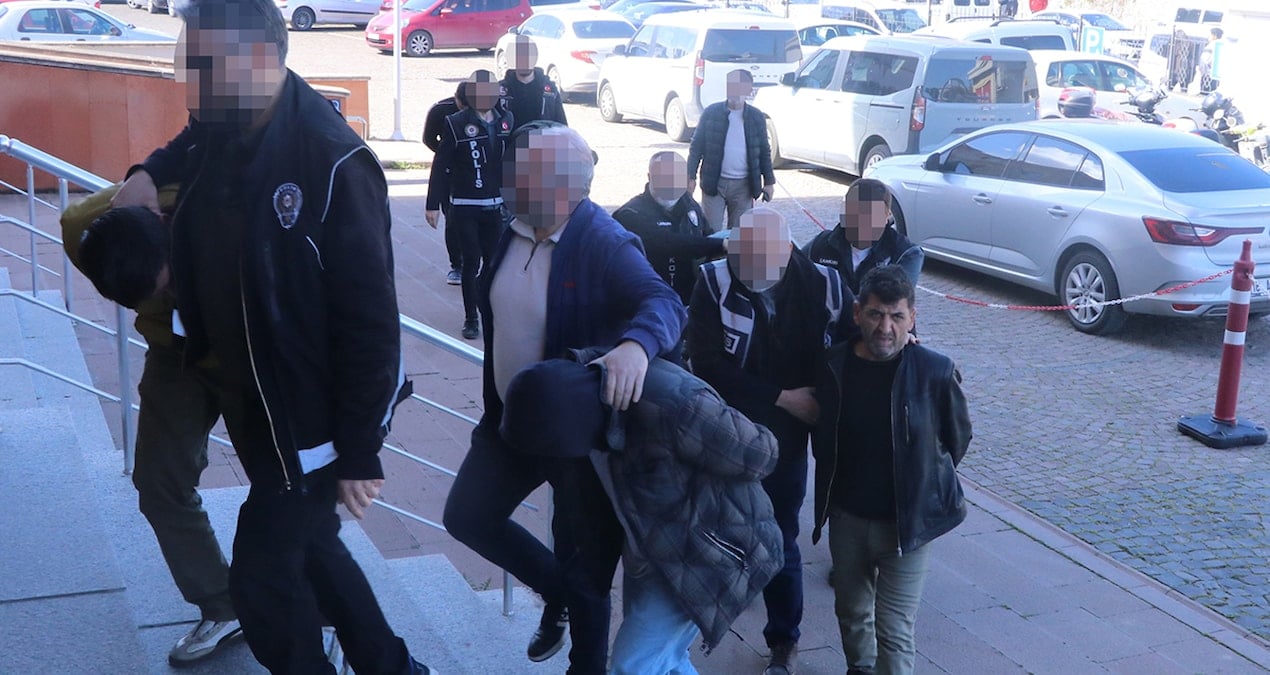 cankirida-uyusturucu-operasyonu-9-kisi-tutuklandi-39fhwKem-1