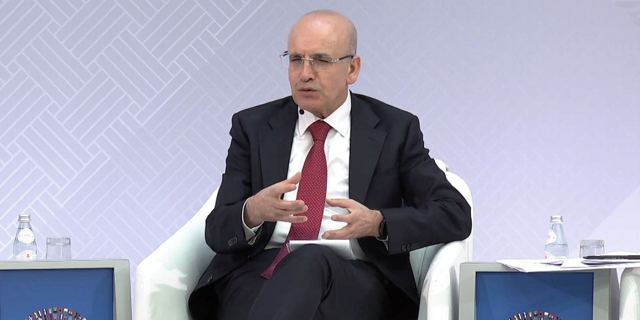 simsek-buraya-kilitlendi-ulkeye-yatirimci-getirecek-ap8mL241