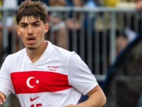 Yusuf Akçiçek’ten annesine jest: Yıllardır kurduğu yazlık ev hayalini gerçekleştirdi